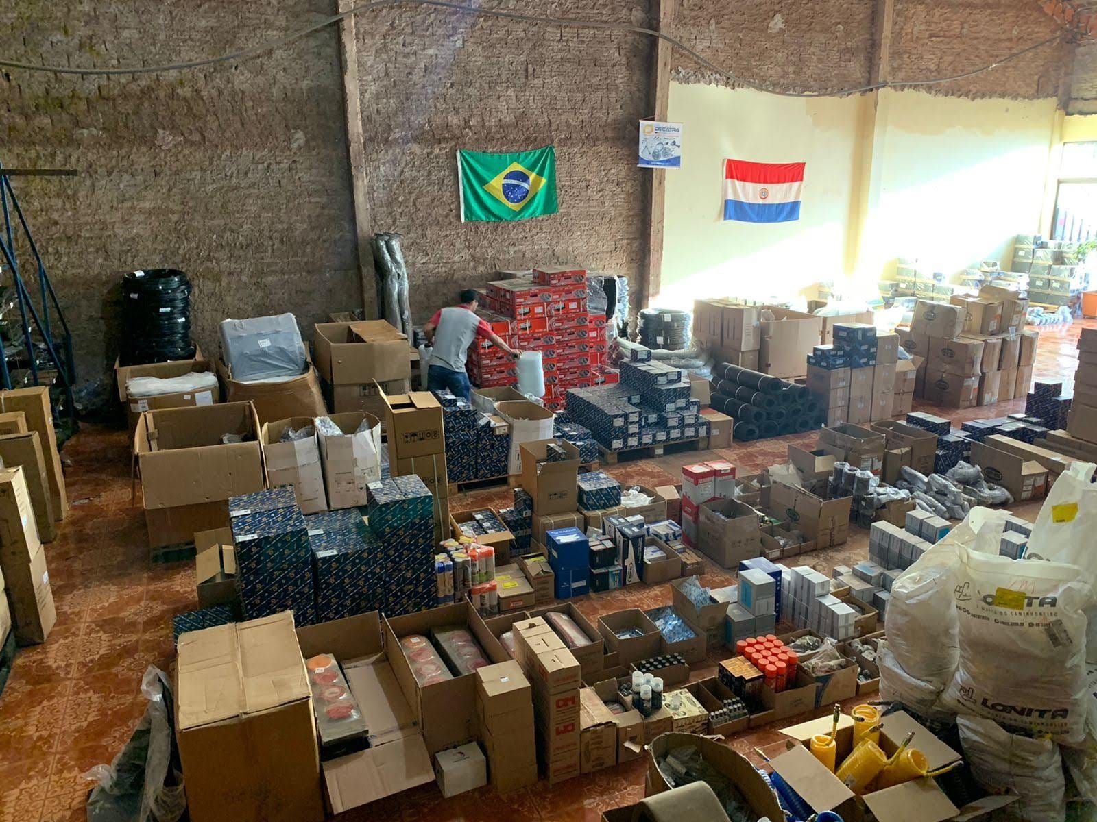 El galpón de la distribuidora mayorista en San Alberto, con stock para todo el país